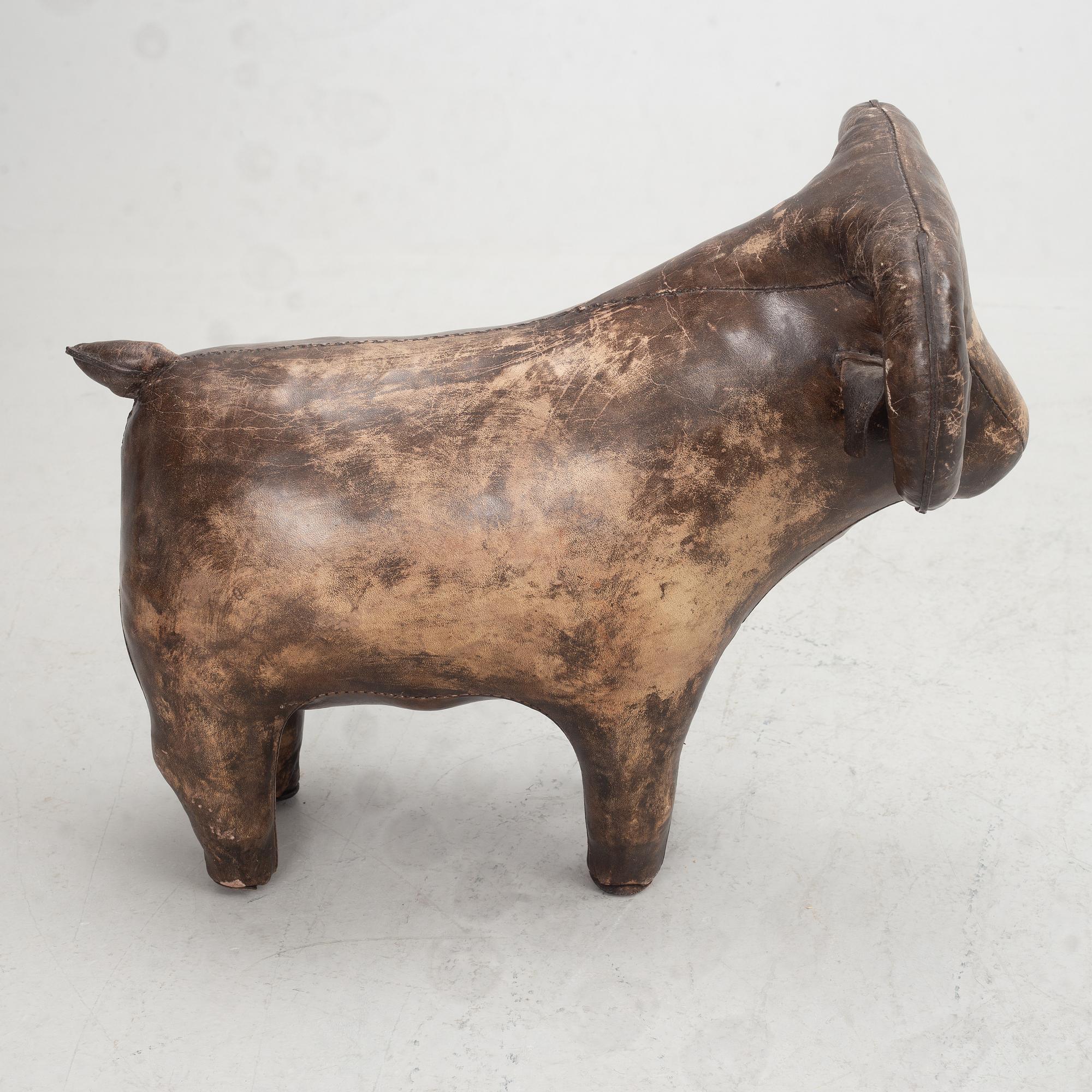 Dimitri Omersa & Co, a leather ottoman, sold at Firma Svenskt Tenn.