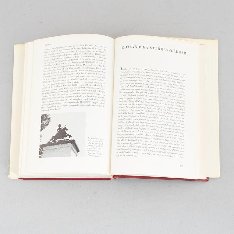 Bokverk, "Svenska slott och herresäten", 18 volymer, Allhems Förlag, Malmö, 1966-1971.