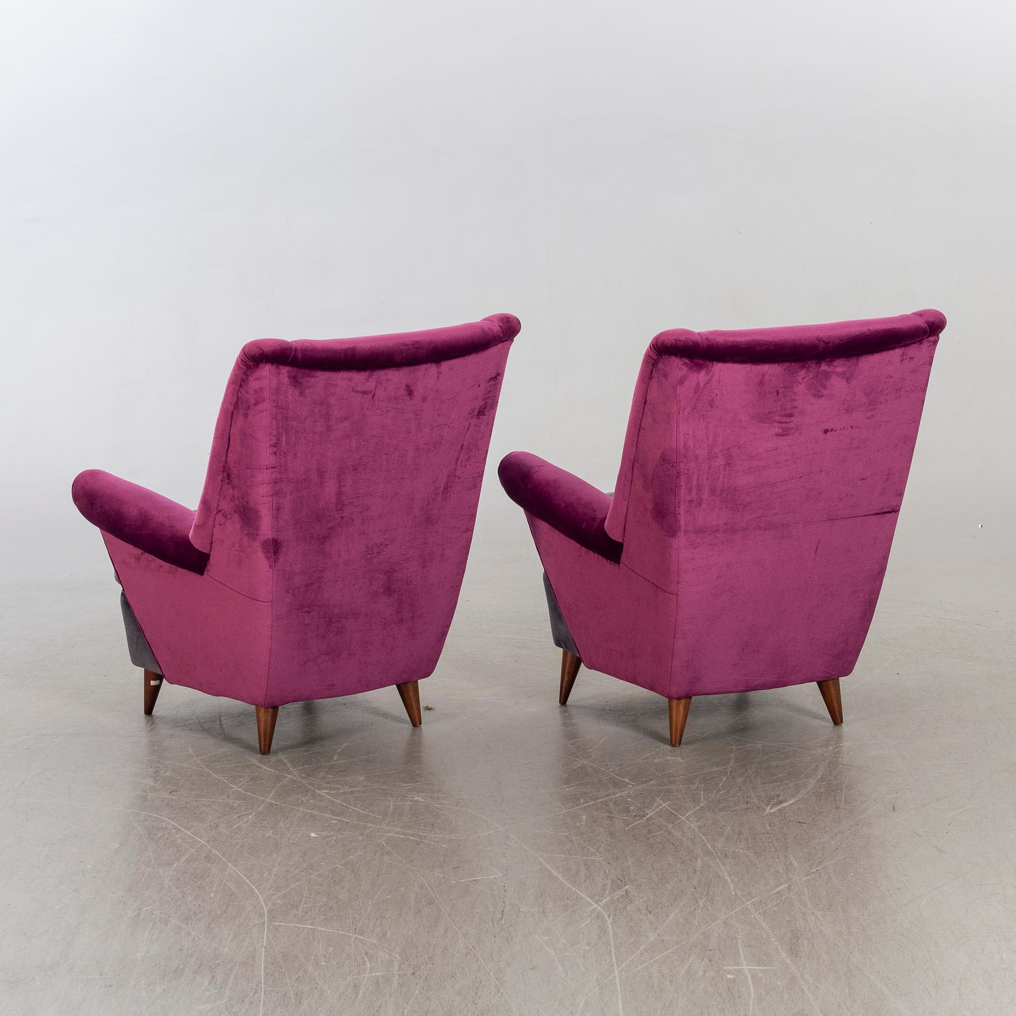 A pair of 1960:s Italian easychairs from ISA.