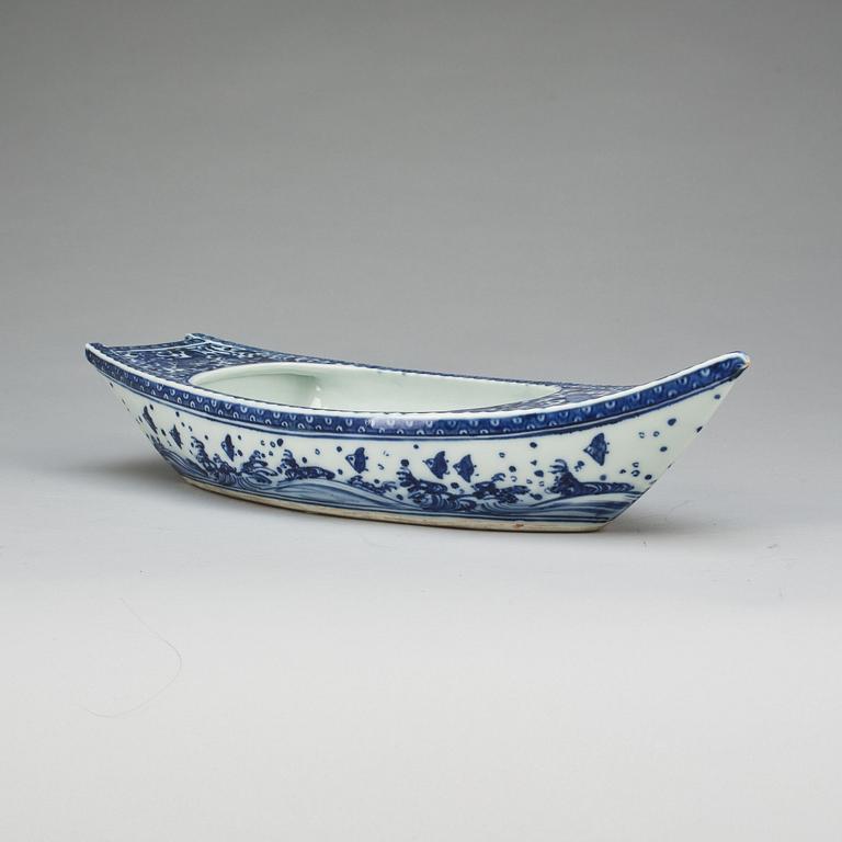SERVERINGSFAT, porslin, Japan omkring 1900.