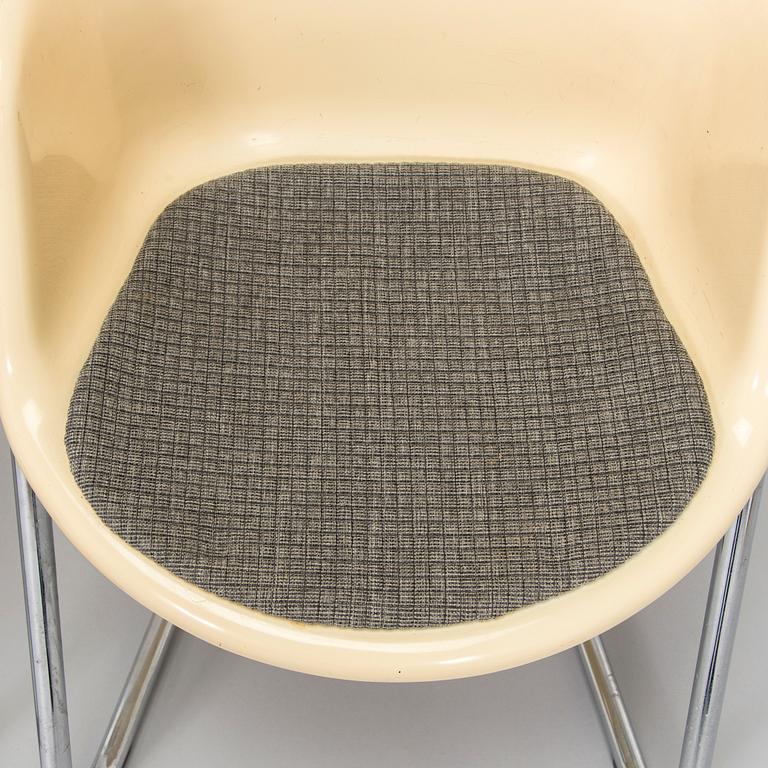 Yrjö Kukkapuro, A set of four 1970s chairs, model 419 for Haimi.