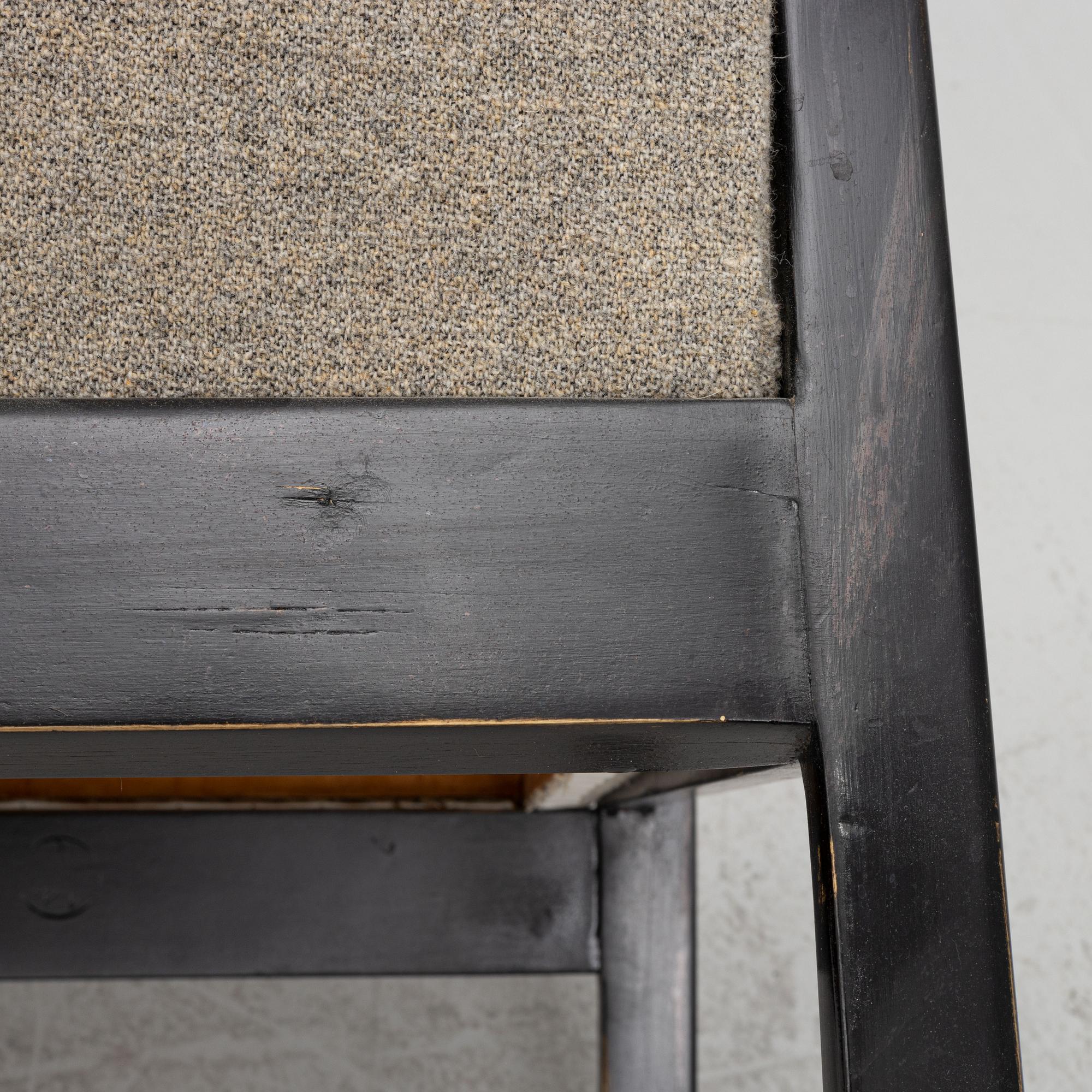 Alvar Aalto, a pair of armchairs model "403", Artek, Finland, mid-20th century.