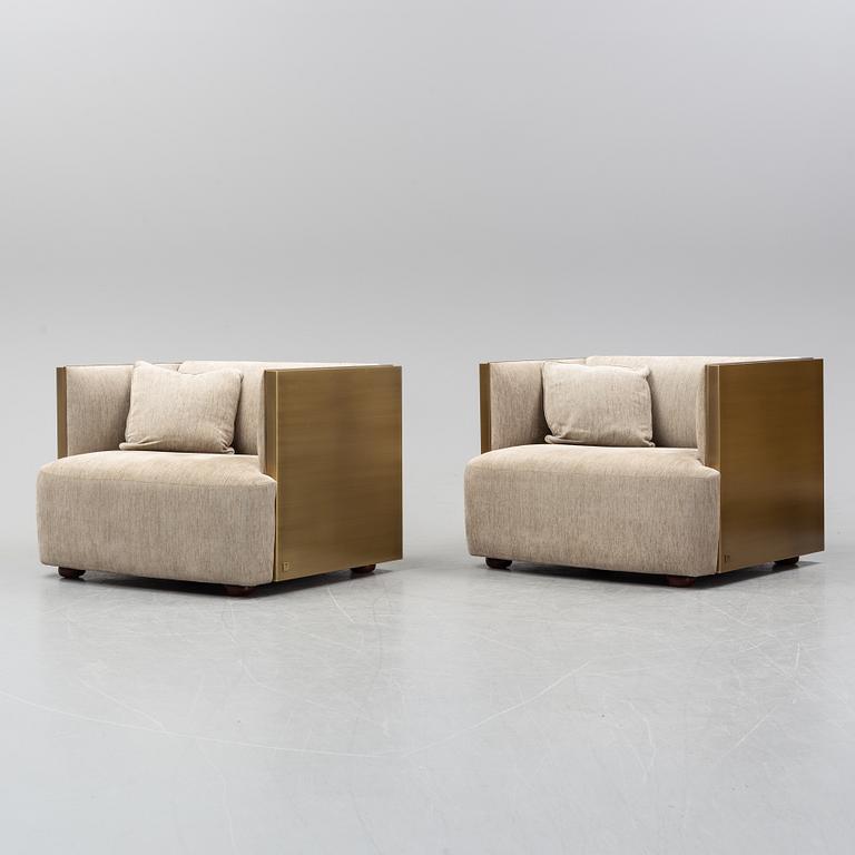 A pair of Promemoria Furniture easy chairs. Italy.