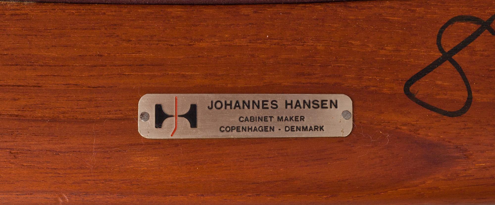 KARMSTOLAR, ett par, "JH-513", Hans J. Wegner, Johannes Hansen.