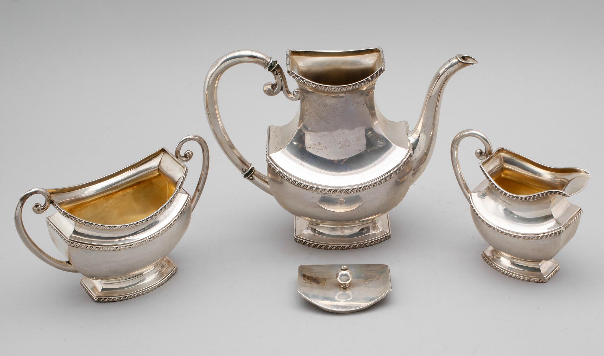 KAFFESERVIS, silver, tidigt 1900-tal. Vikt ca 1188 gram.