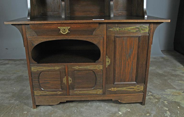 SKÅP med ÖVERDEL, jugend, 1900-talets början.