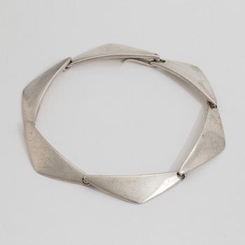 A bracelet by Hans Hansen, Kolding, Denmark.