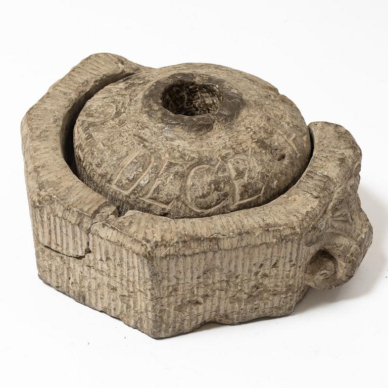 A Swedish grain mill, 17th / 18th century.
