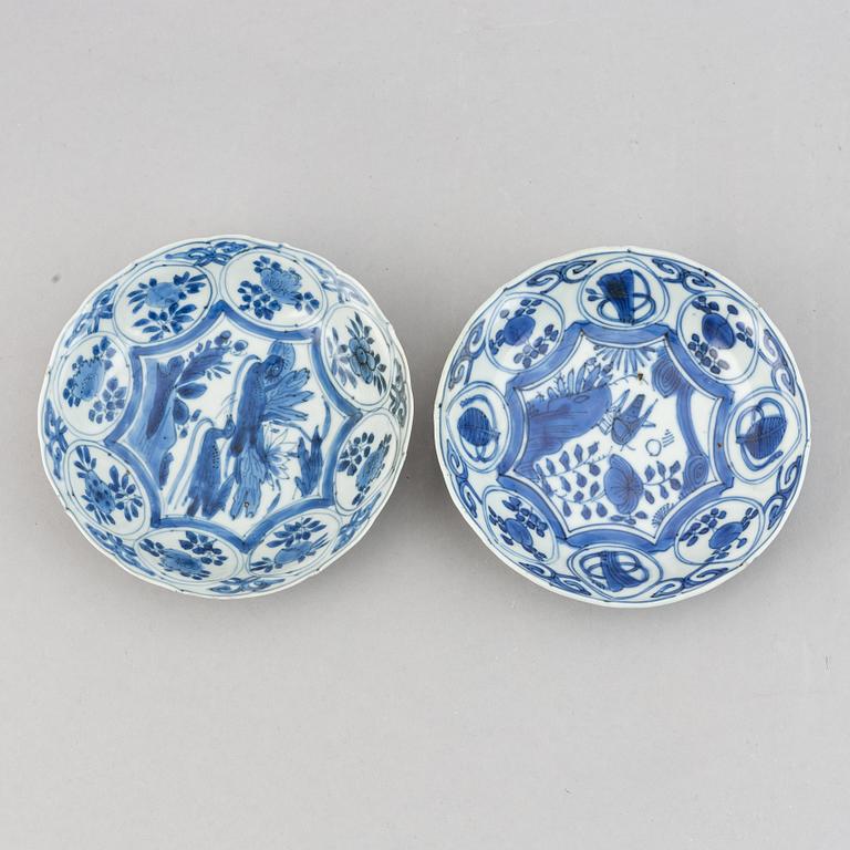 Fat, tre stycken, kraakporslin. Ming dynastin, Wanli (1572-1620).