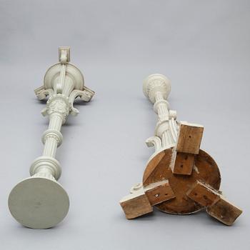 GERIDONGER / BLOMPELARE,  2 st, snarlika, empire och empirstil, 1800-tal resp. 1900-talets slut.