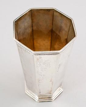 VAS, silver, GAB, Stockholm 1943. Vikt ca 746 gram.