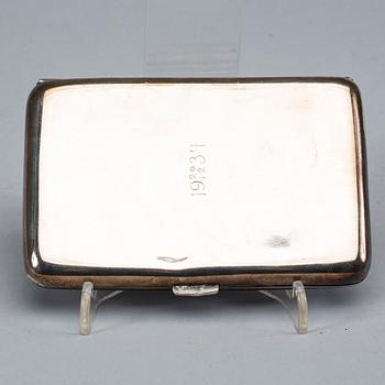 CIGARETTETUI, silver, svenska importstämplar, vikt ca 140 g.