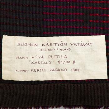 Ritva Puotila, ryijy, malli Suomen Käsityön Ystävät. Noin 142 x 90 cm.