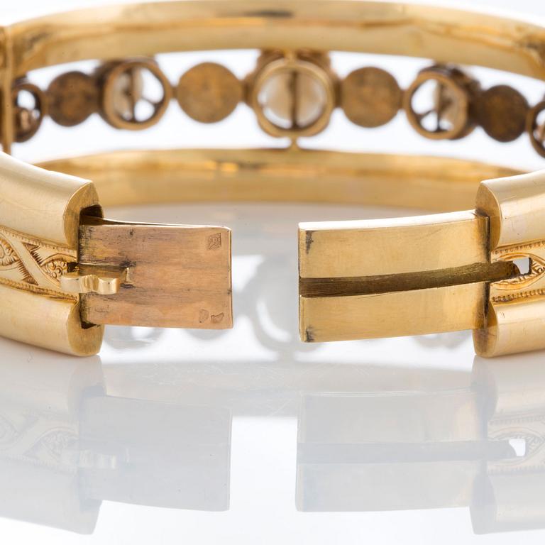 Labitte Frères armband 18K guld med emaljdekor samt rosenslipade diamanter och pärlor.