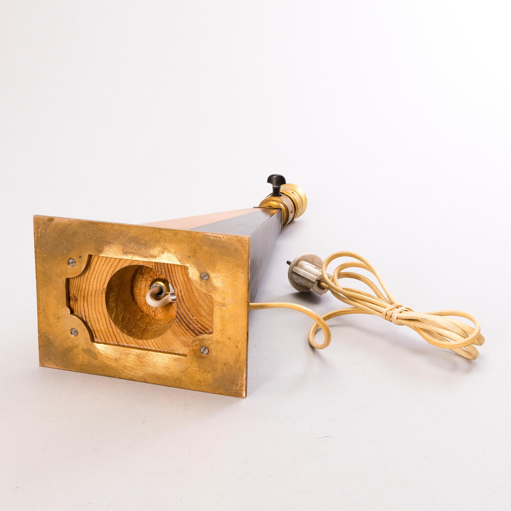 MARIA LINDEMAN, pöytävalaisin, Idman 1960-luku.