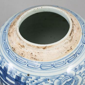 Two blue and white jars, Qing dynasty, 19th Century.