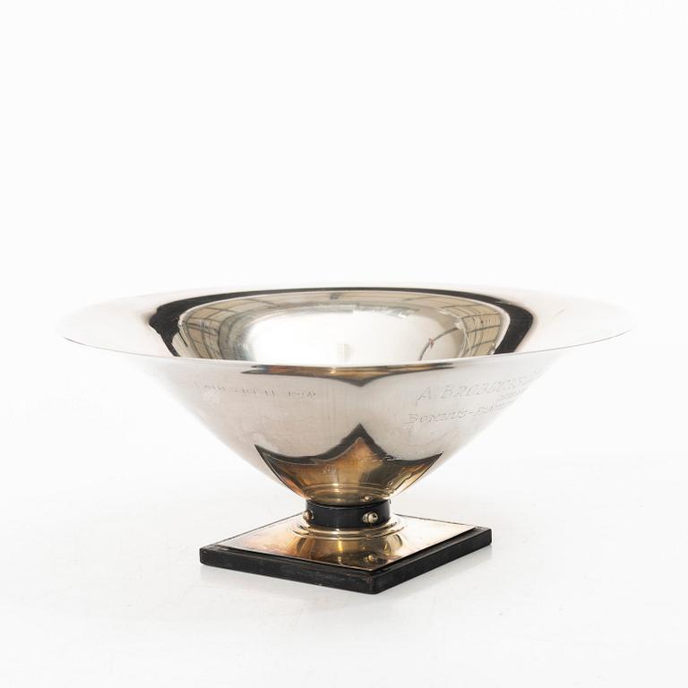 Guldsmedsaktiebolaget (GAB), Bowl on foot, silver, with wooden base, Stockholm 1936.