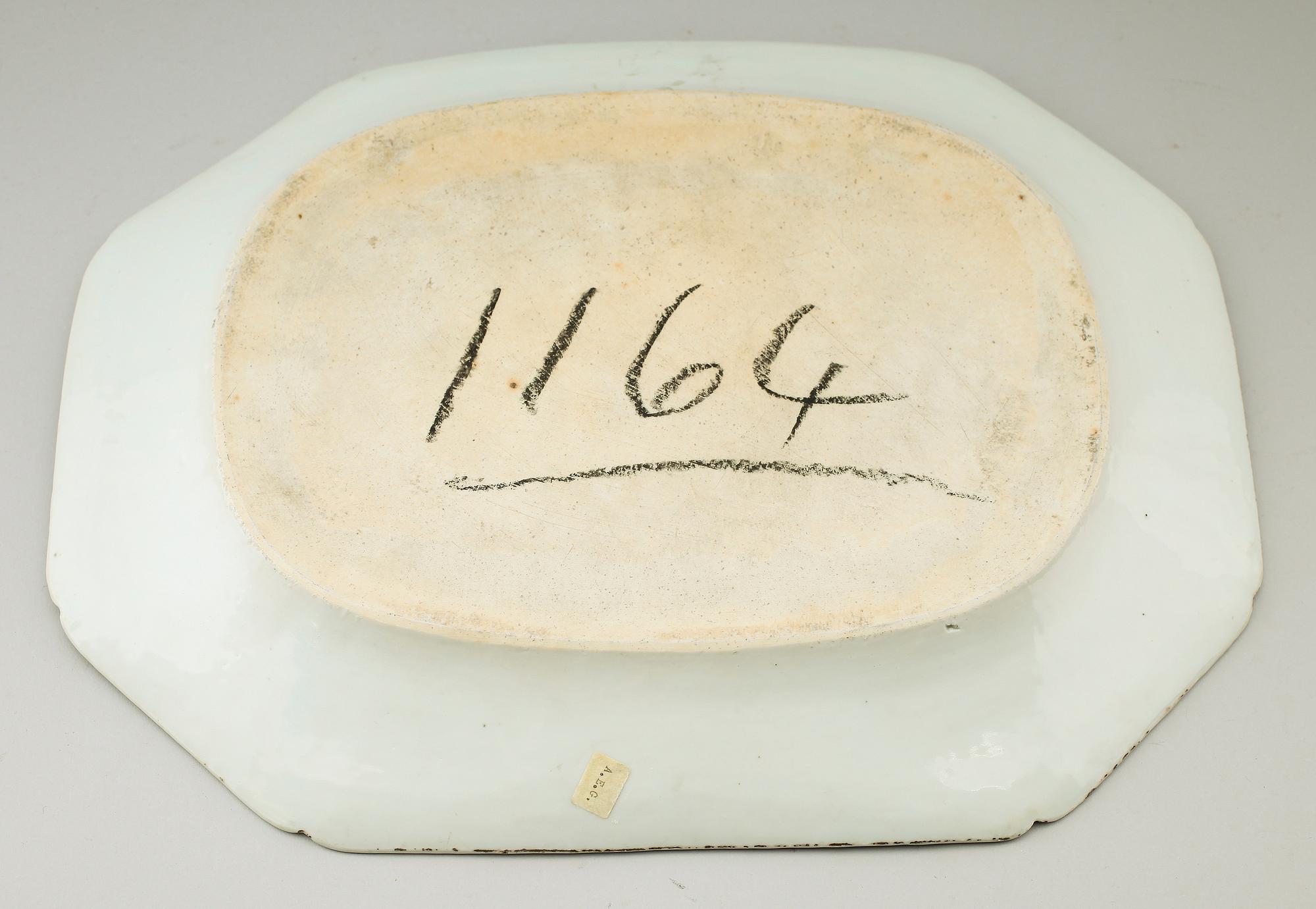 STEKFAT, porslin, Kina, 1700-/1800-tal.