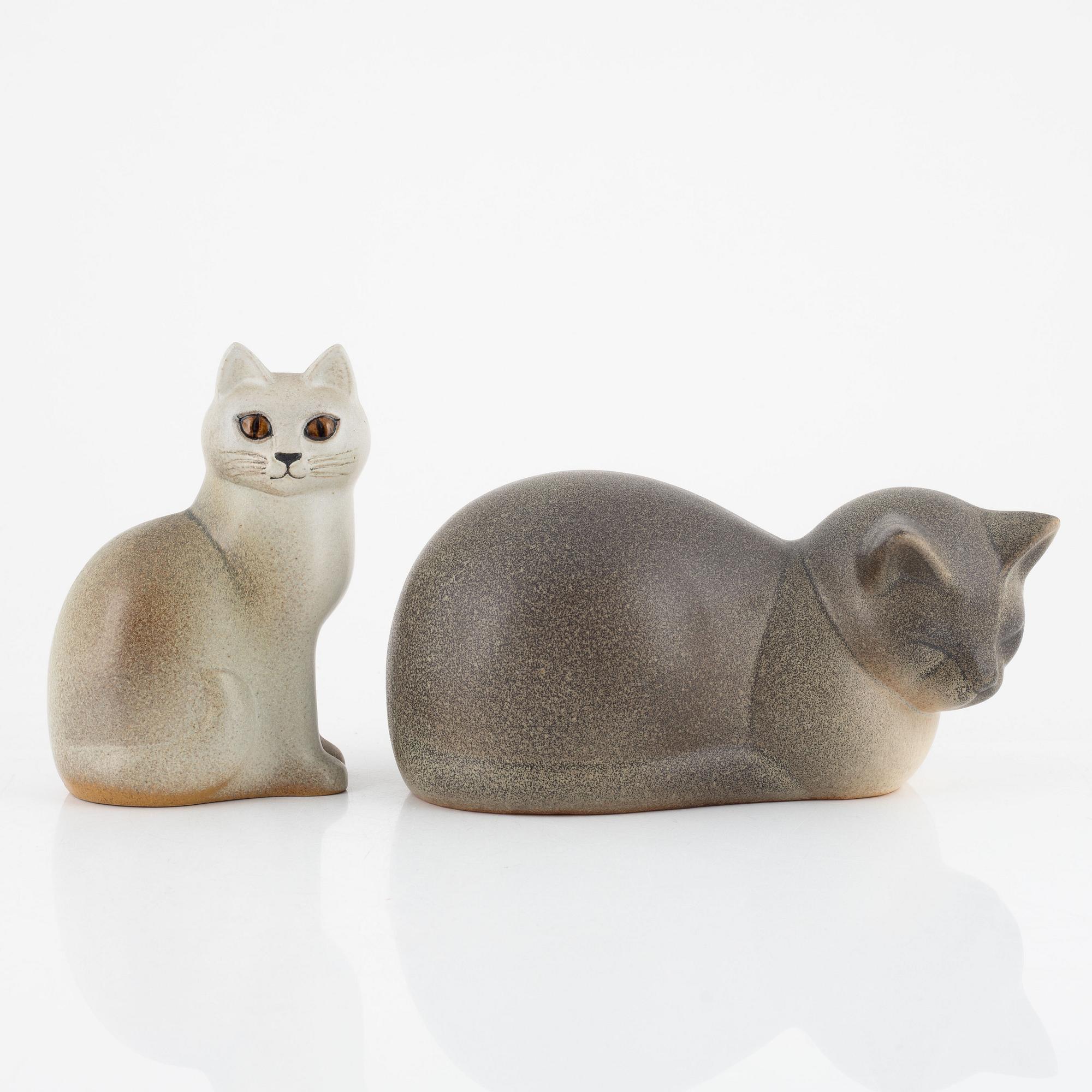 Lisa Larson, figuriner, 2 st, "Moses" och "Murre", K-Studion samt Gustavsbergs studio.