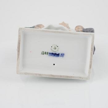 A porcelain figurine, Royal Copenhagen, Denmark, 1889-1922.