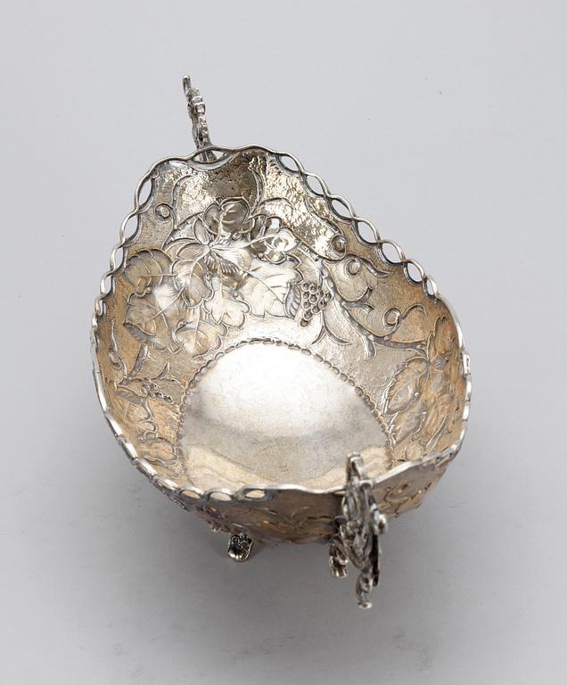 JARDINJÄR, silver, jugend, 1900-tal. Totalvikt 625.