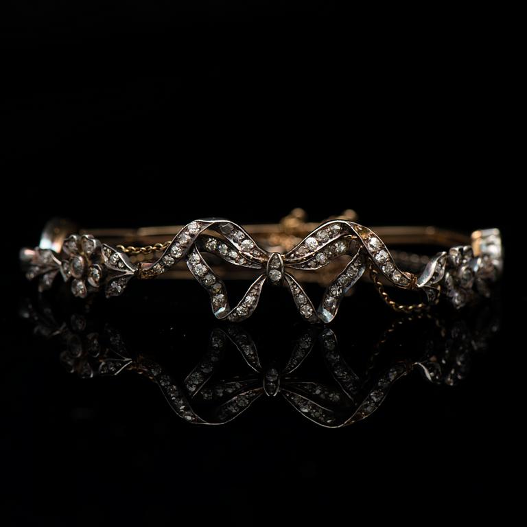 ARMBAND, gammal-, rosen- och åttkantsslipade diamanter, 14K guld, silver.