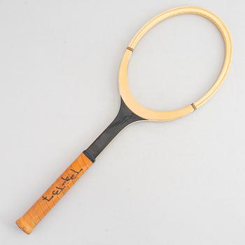 Tennis racket, Bancroft. Signed by Björn Borg. Specially made prototype racket in wood.