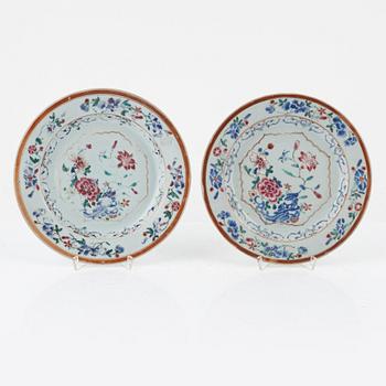 Six Chinese porcelain plates, 18th-19th century.