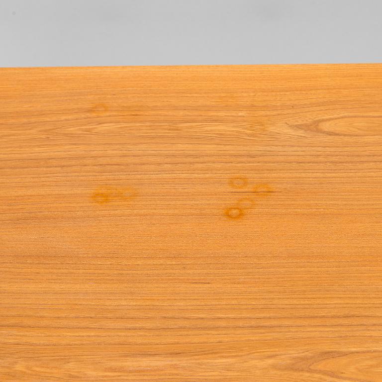 Marianne Boman-Schleutker, A mid 20th century coffee table, Oy Boman Ab, Finland.