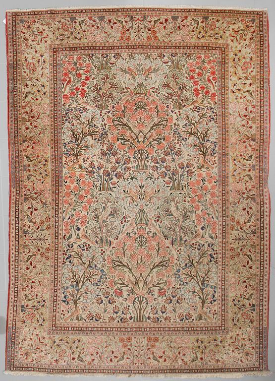 A CARPET, a semi-antique Kashan Dabir, ca 294 x 206 cm.