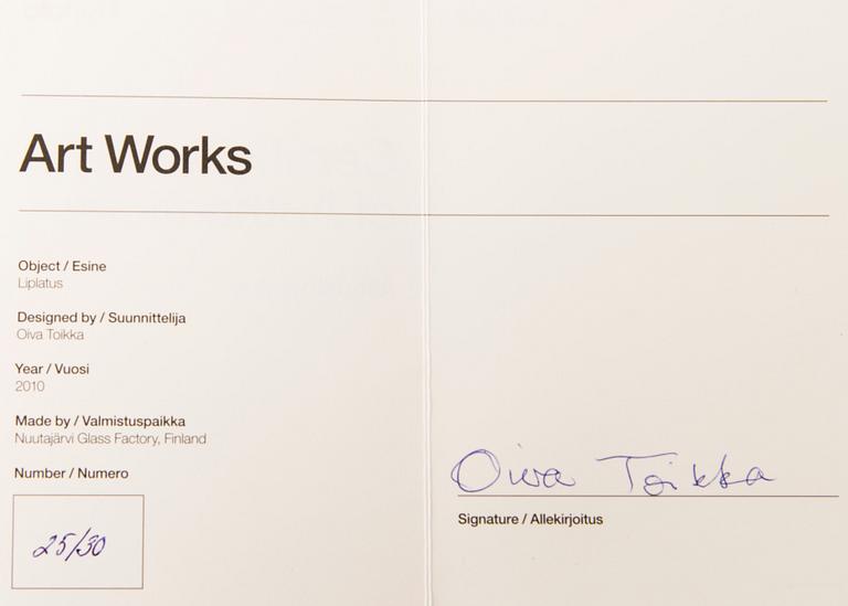 OIVA TOIKKA, a 'Liplatus' glass sculptur signed Oiva Toikka Iittala 2010 25/30.