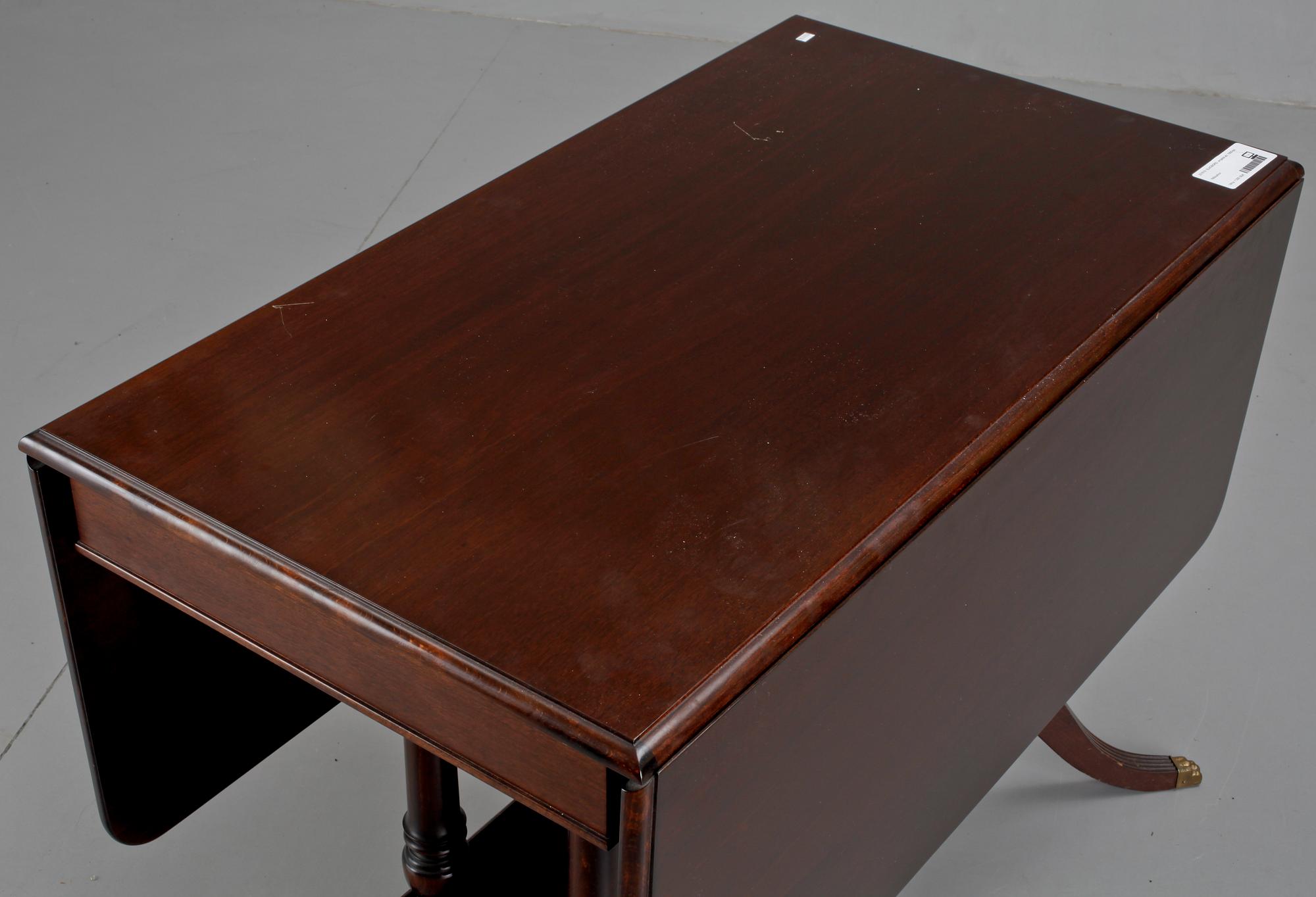 SLAGBORD, engelsk stil, 1900-tal.