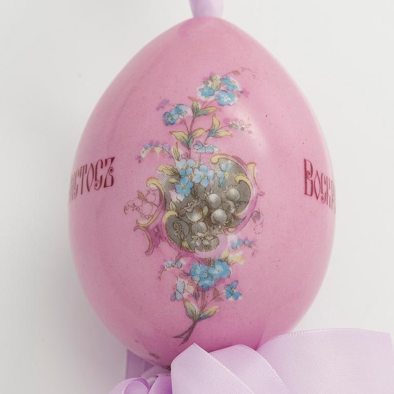 Dekorationsägg, porslin, Ryssland, kring sekelskiftet 1900.
