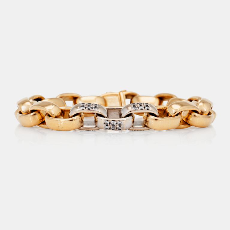 A brilliant-cut diamond bracelet.