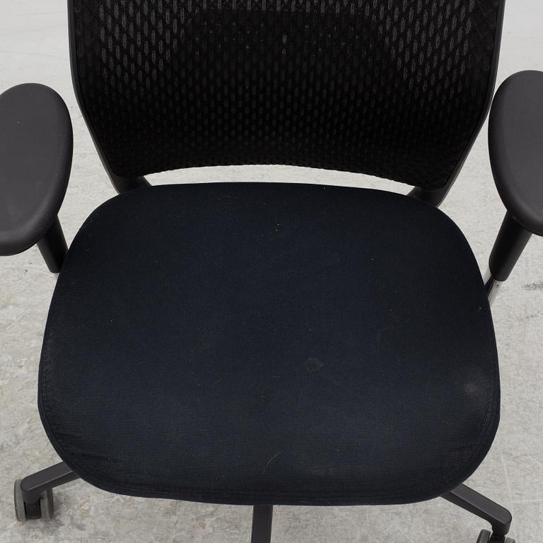 Antonio Citterio, kontorsstol, "ID Mesh", Vitra, samtida.