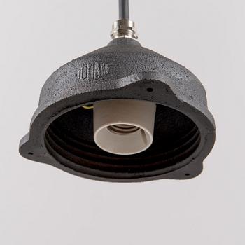 PAAVO TYNELL, KATTOVALAISIN / TEHDASVALAISIN, malli 2551, Idman 1900-luvun puoliväli.