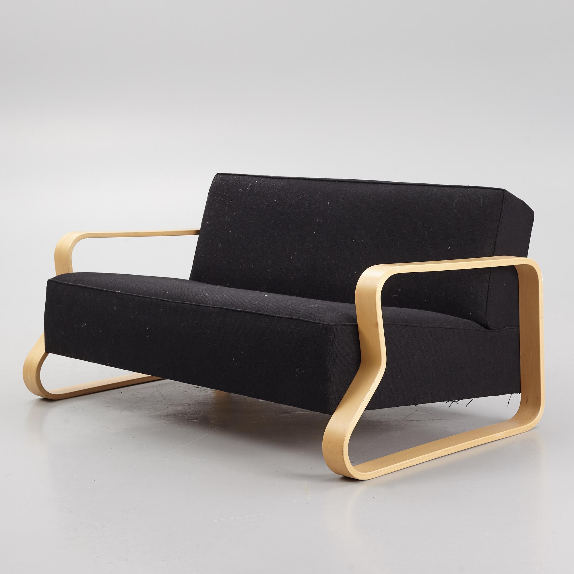 Alvar Aalto, a model 544 sofa, Artek, Finland, late 20th century.