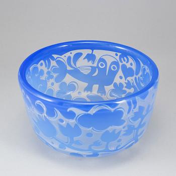 BERTIL VALLIEN, a glass bowl from Boda Åfors, 1988.