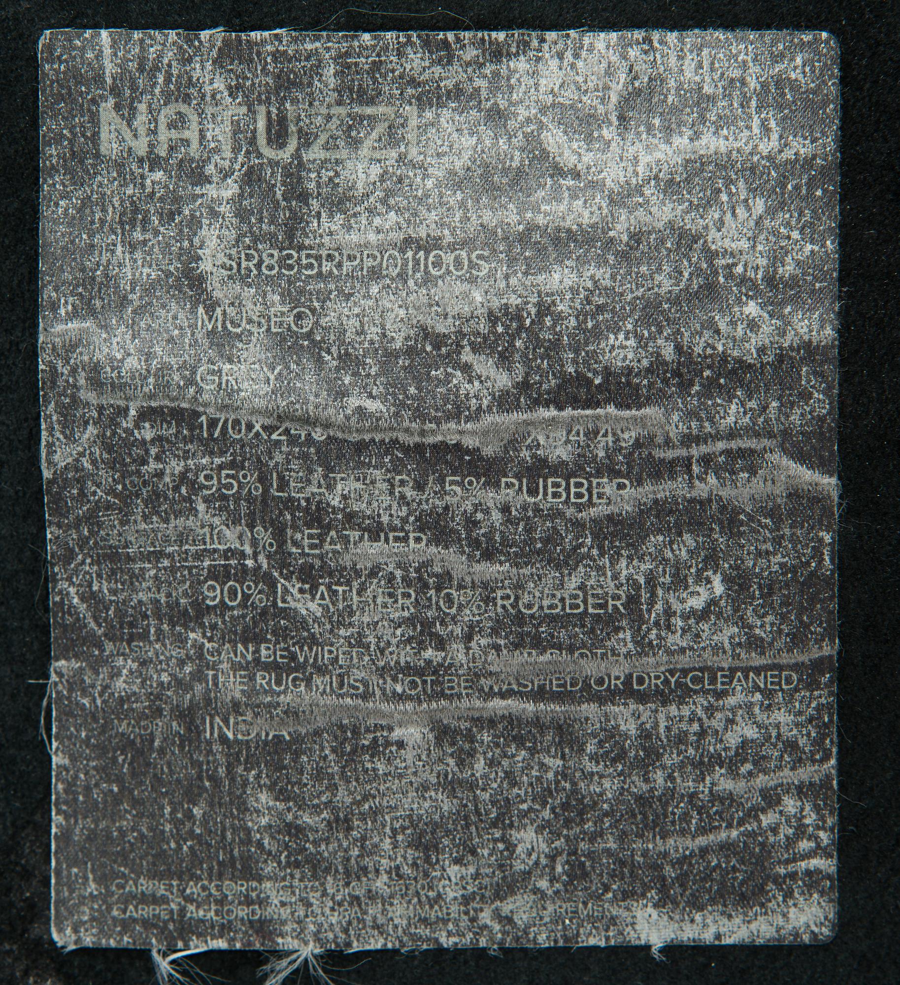 Matta, "Museo", Natuzzi. Ca 170 x 240 cm.