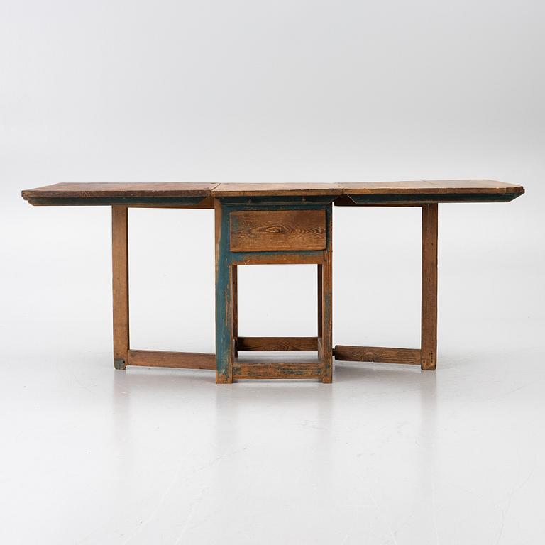 Drop-leaf table, 19th century.
