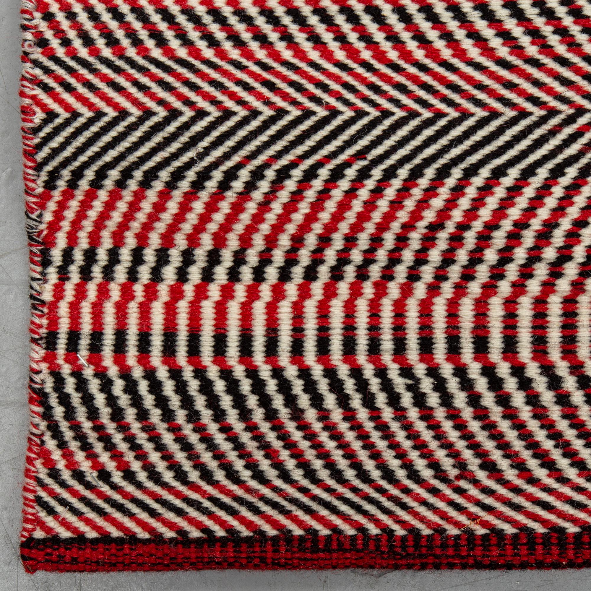 MATTO, flat weave, ca 300 x 250 cm.