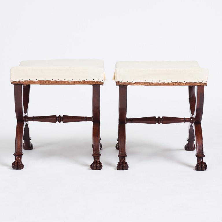 Taburetter ett par, Frankrike ca år 1800, Directoire.