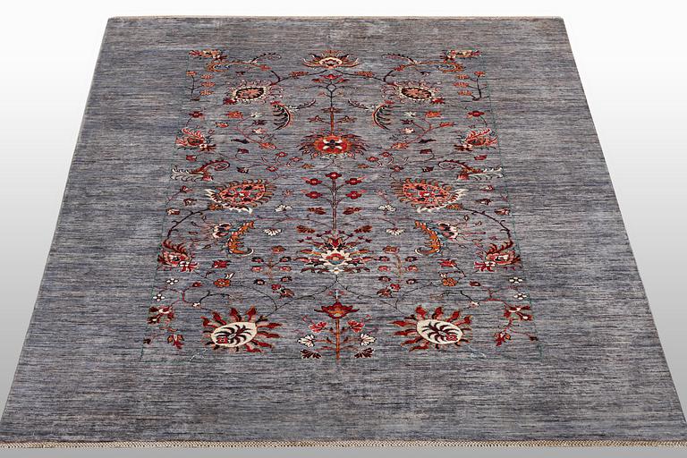 A carpet, Ziegler Ariana, ca 294 x 208 cm.