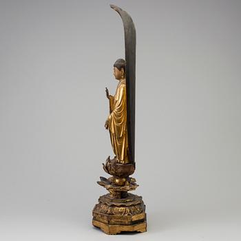 A large wooden lacquered figure of buddha, Japan, 19th Century.