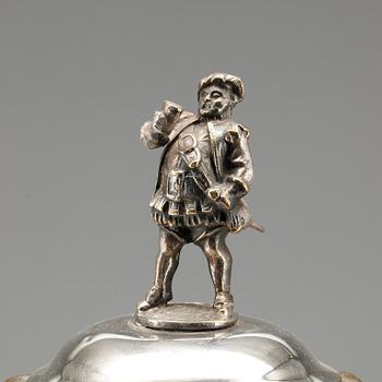 YMNIGHETSHORN, nyrenässans, nysilver, 1800-talets andra hälft.