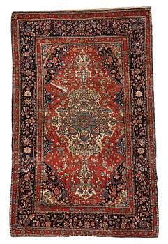 273. A RUG, a semi-antique Kashan Motachem, ca 217,5 x 134 cm.