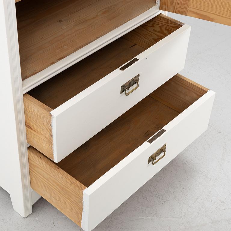 Klädskåp, 1910/20-tal.