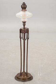 FOTOGENLAMPA, Art-nouveau, 1900-talets första hälft.
