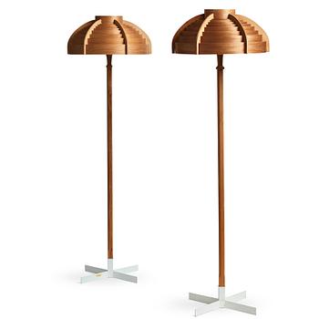 HANS-AGNE JAKOBSSON, a pair of floor lamps, Markaryd.