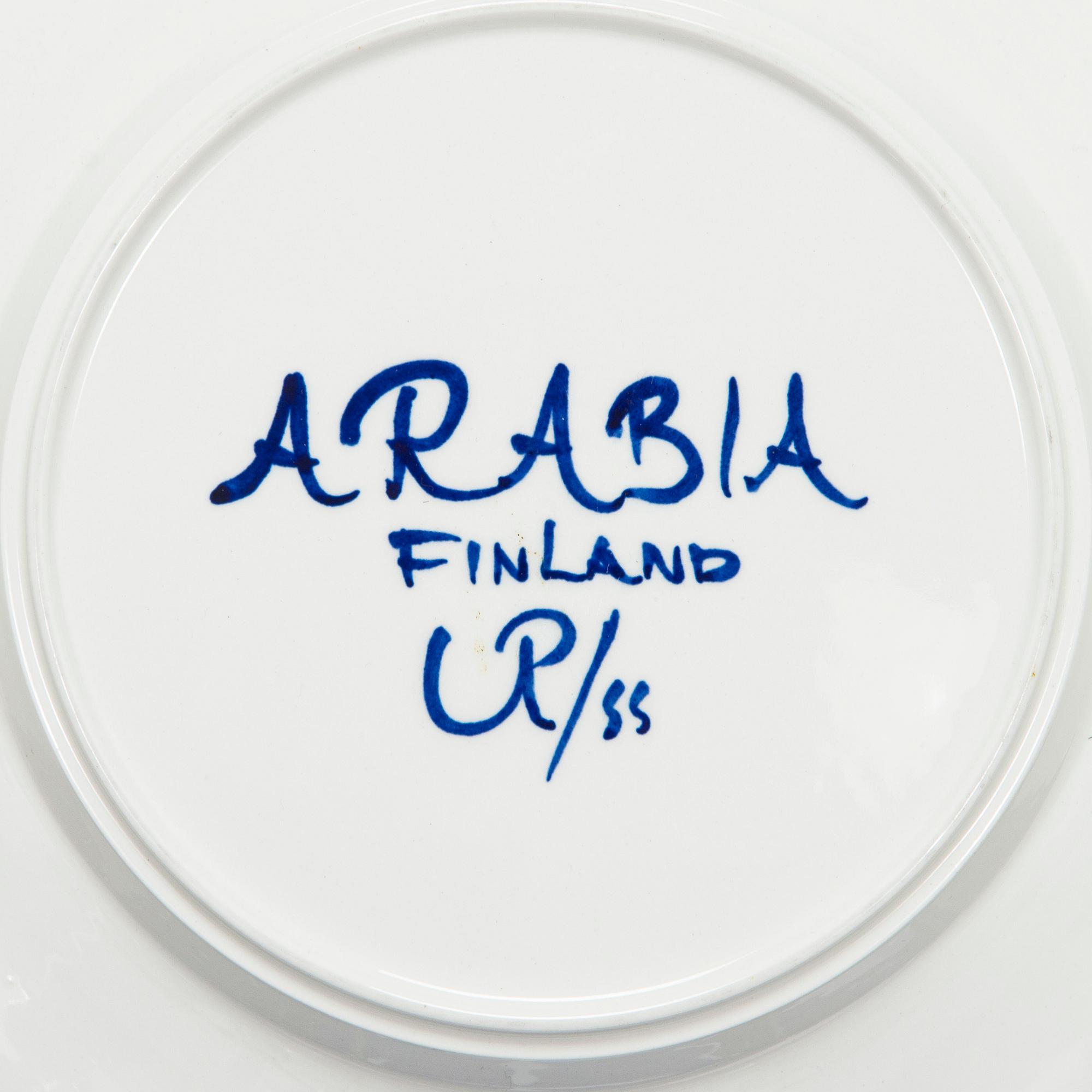 Ulla Procopé,  a 46-piece 'Valencia' porcelain dinnerware set for Arabia.